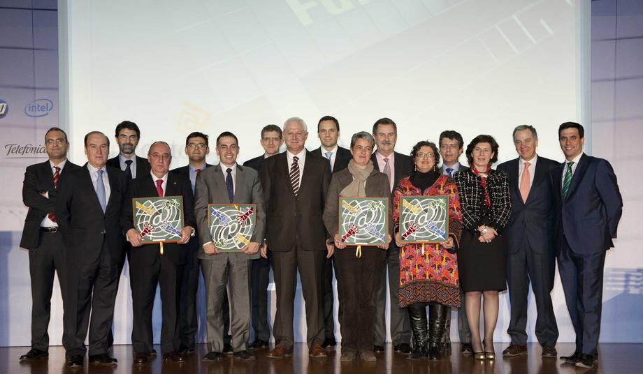 Fundetec_entrega de premios Fundetec2011_foto de familia