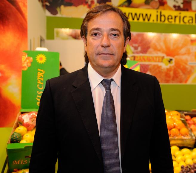 En la foto, el Presidente de Iberica hortofrutícola Juan de Dios Hernández